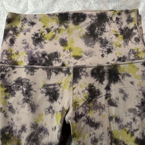 Lululemon ladies align leggings size 10  28” - Picture 2 of 4